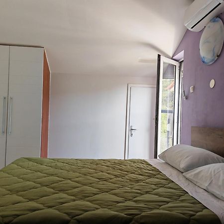 Holiday House "Villa Flora" Šibenik Extérieur photo