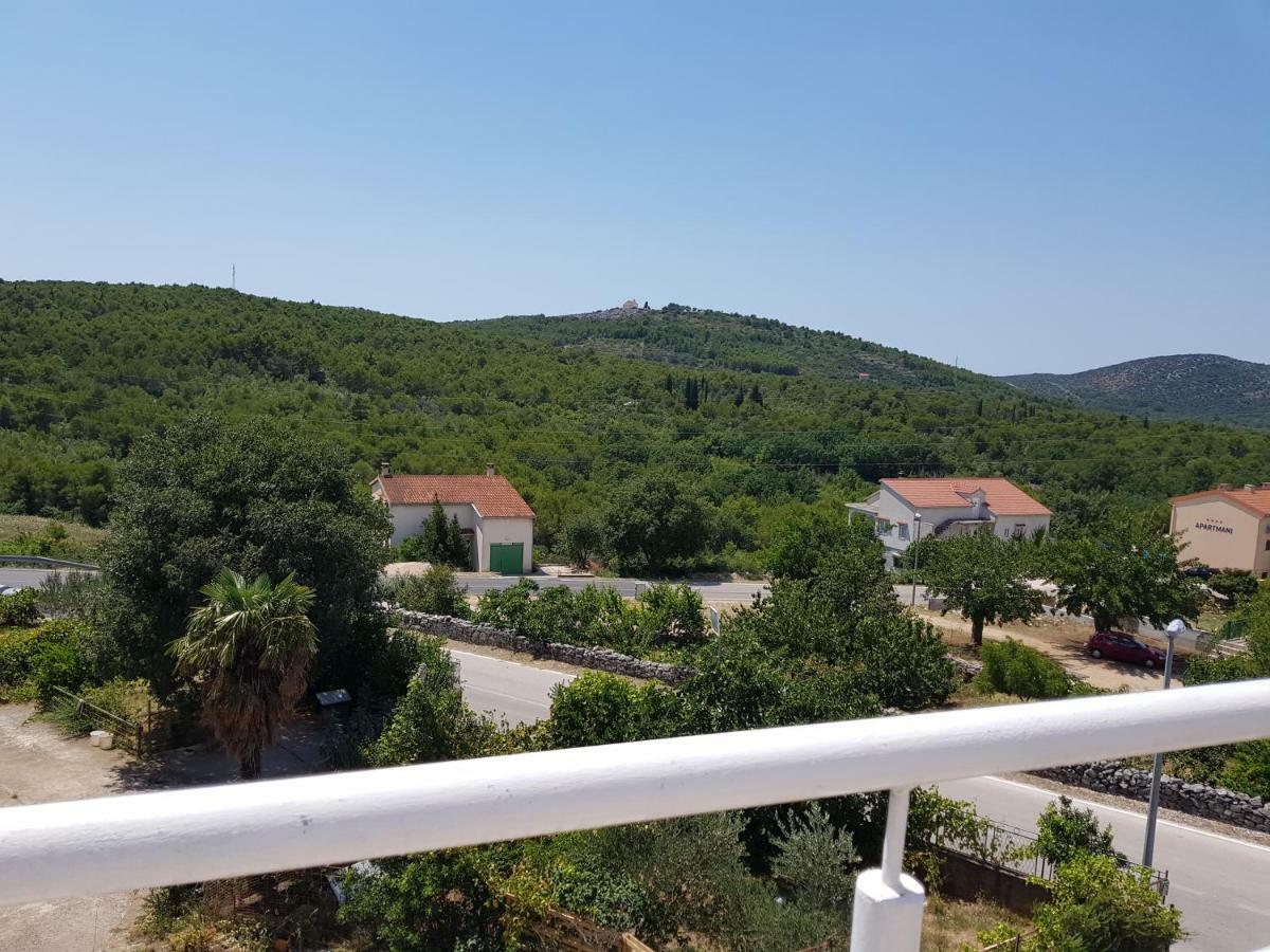 Holiday House "Villa Flora" Šibenik Extérieur photo