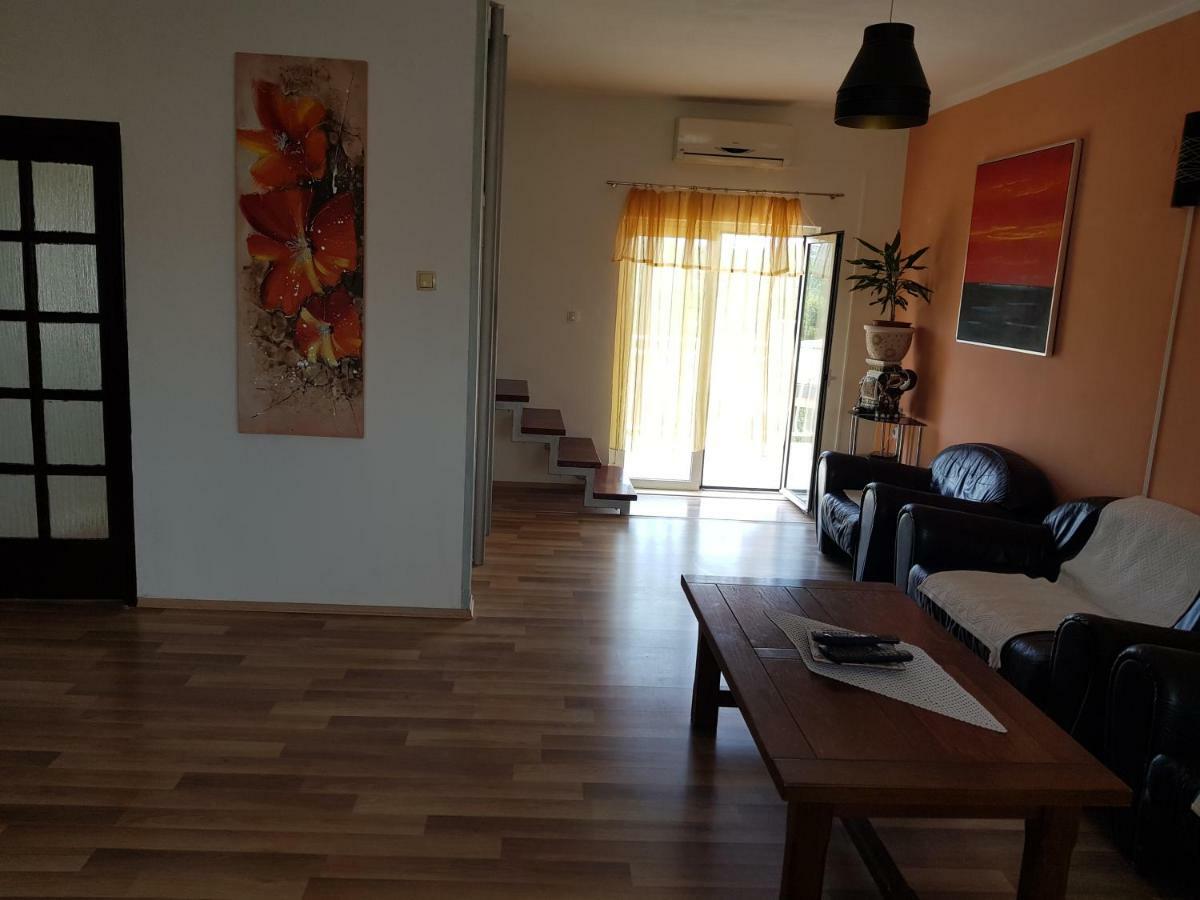 Holiday House "Villa Flora" Šibenik Extérieur photo