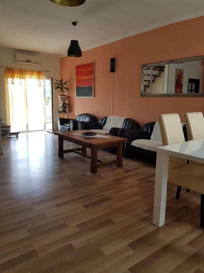 Holiday House "Villa Flora" Šibenik Extérieur photo