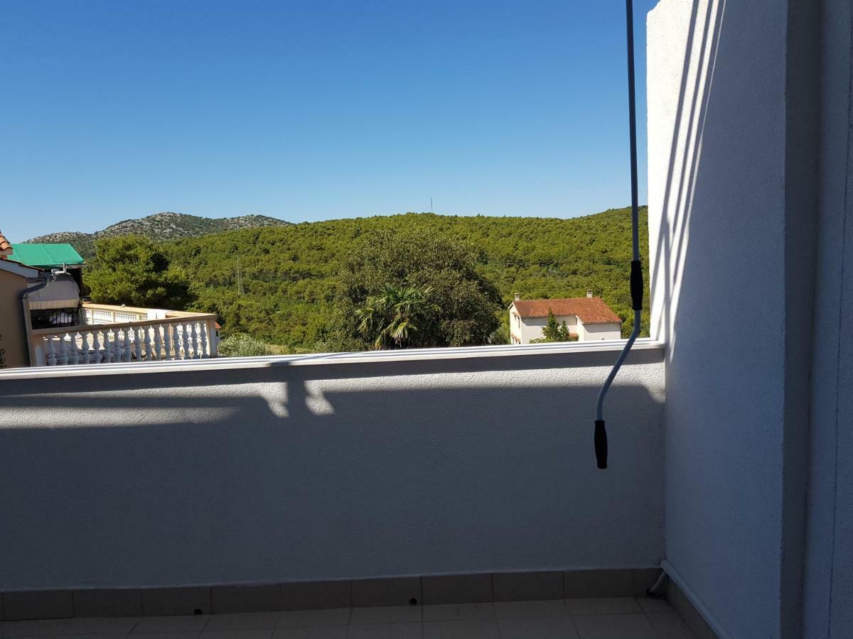 Holiday House "Villa Flora" Šibenik Extérieur photo